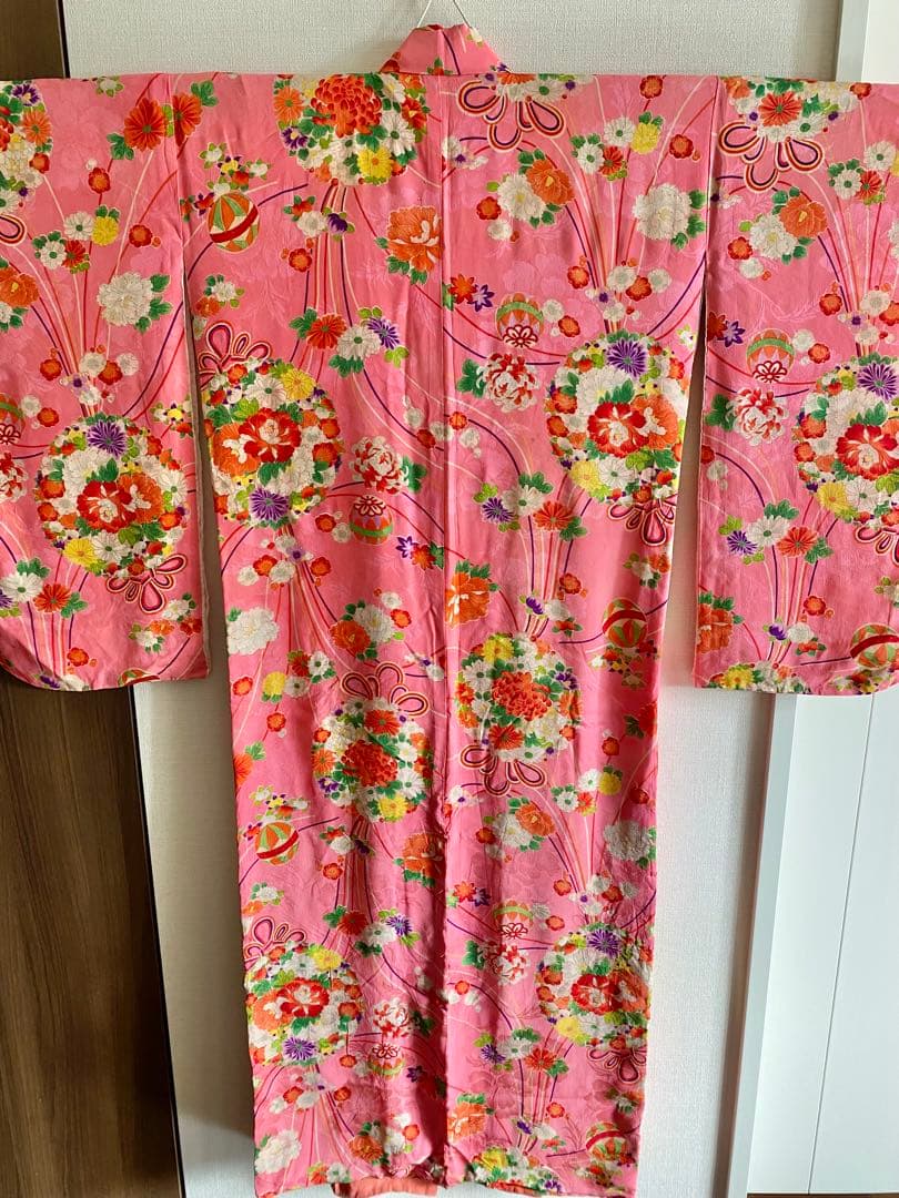 アンティーク子供着物　花薬玉　四つ身　華やか　お正月　七五三に