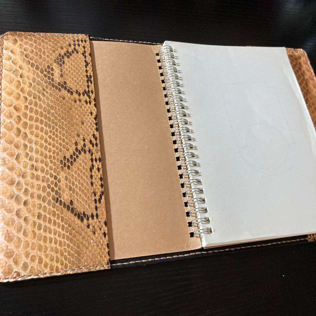 ダイヤモンドパイソンa5手帳カバー