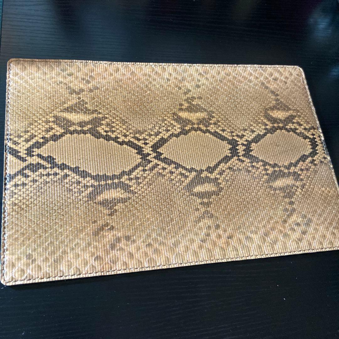 ダイヤモンドパイソンa5手帳カバー