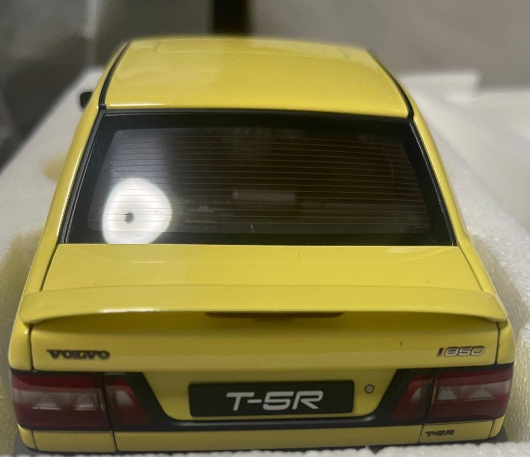 ミニカー AUTOart VOLVO 850 T-5R SEDAN 1:18 1/18