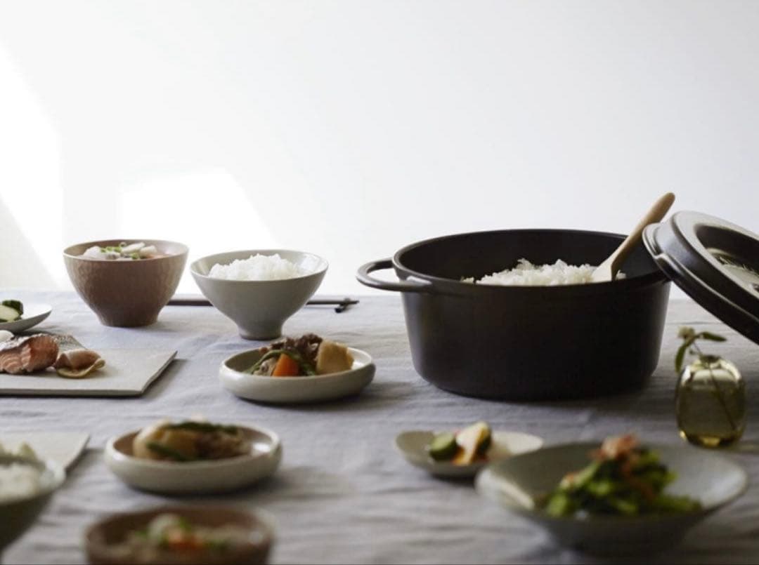 バーミキュラ オーブンポット ラウンド 18cm ブラック 新品未使用