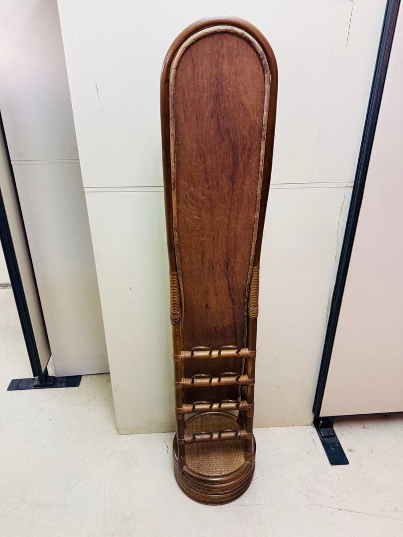 ラタン風スタンドミラー スリッパフック付き 昭和レトロ アンティーク カガミ 鏡