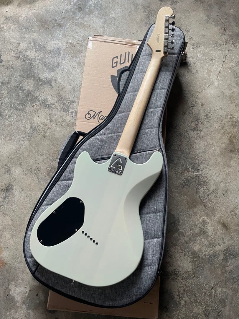 GUILD Surfliner White Sage サーフライナー 試奏のみ - メルカリ