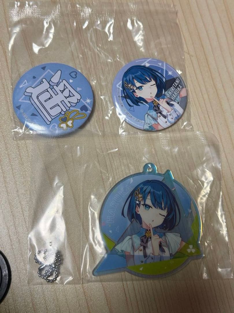 セガラッキーくじ 桐谷遥 缶バッジ アクリルキーホルダー セット