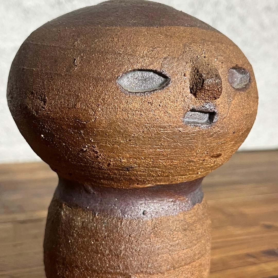 五十嵐豊 作◆陶器の人形オブジェ◆素朴な土肌と無垢な表情が魅力◆民芸・工芸作品