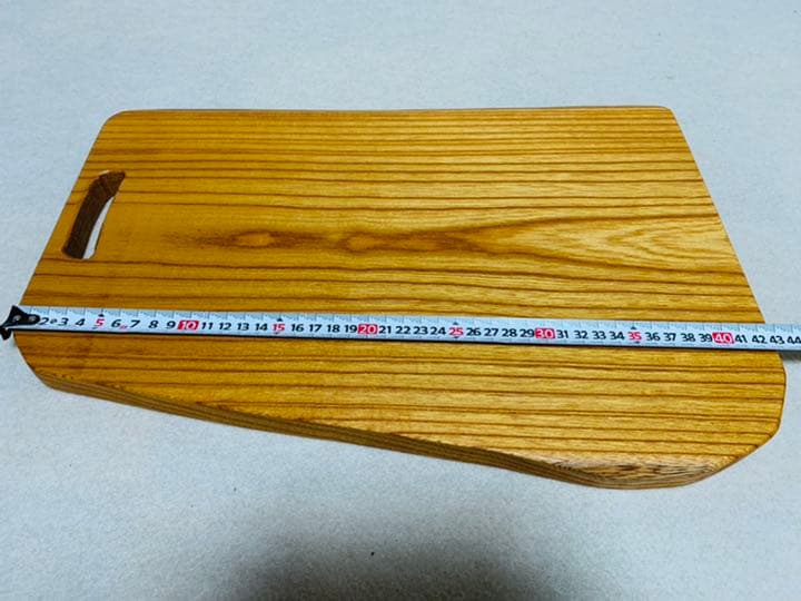 最高級欅 一枚板　オシャレまな板　カッティングボード　クリスマス用品ハンドメイド