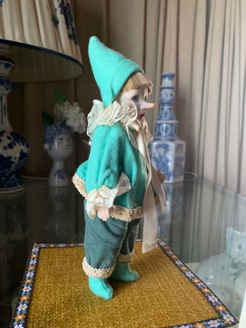 イタリア人形　ビンテージビスクドールのピノキオ人形イケメンなんです！色も綺麗！