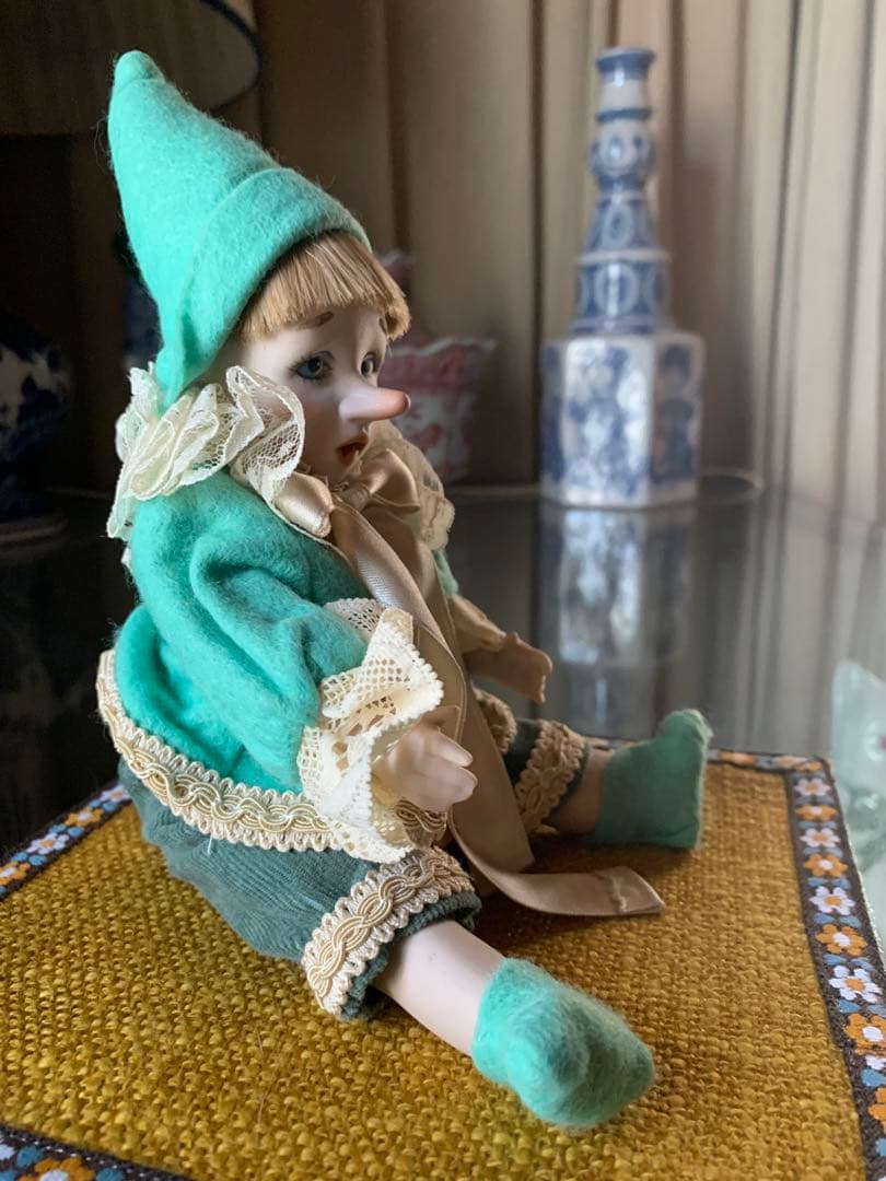 イタリア人形　ビンテージビスクドールのピノキオ人形イケメンなんです！色も綺麗！