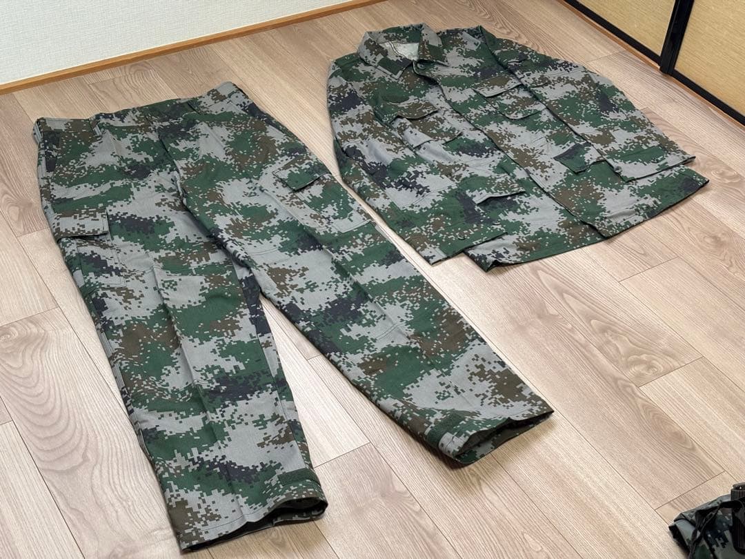 中国軍 人民解放軍 PLA 実物 官給品 07式 林地迷彩 作戦服 - メルカリ