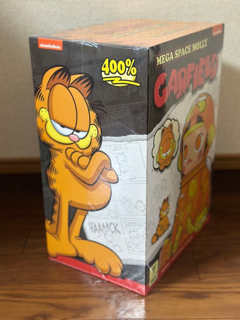 ポップマート MEGA SPACE MOLLY 400% GARFIELD