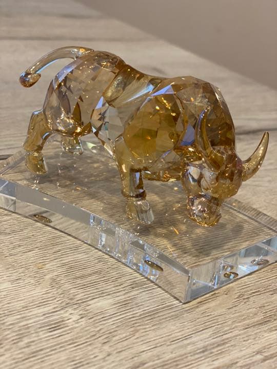 スワロフスキー　干支　牛　置物　箱無し
