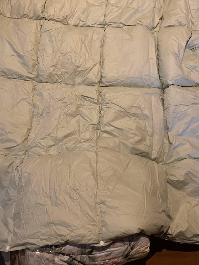 花柄　羽毛掛け布団 (軽くて暖かい)