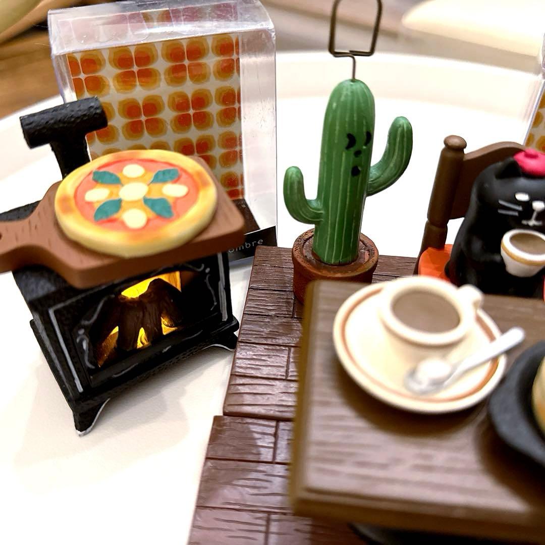 デコレ　コンコンブル　純喫茶　コンブル　喫茶店看板　サボテン　ねこ蓄音機　他