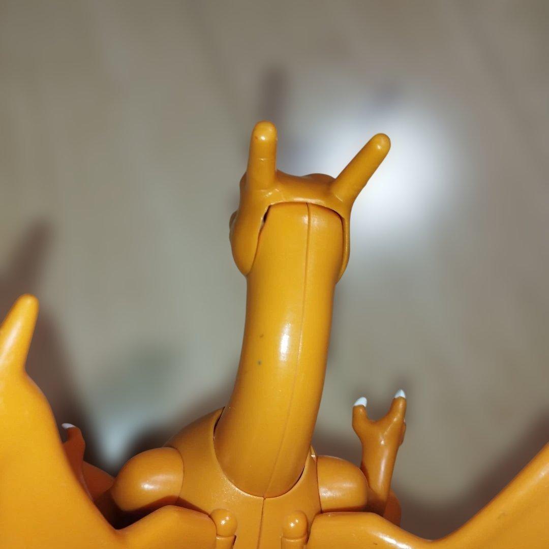 希少　ポケモンアクションフィギュア リザードン　タカラトミー