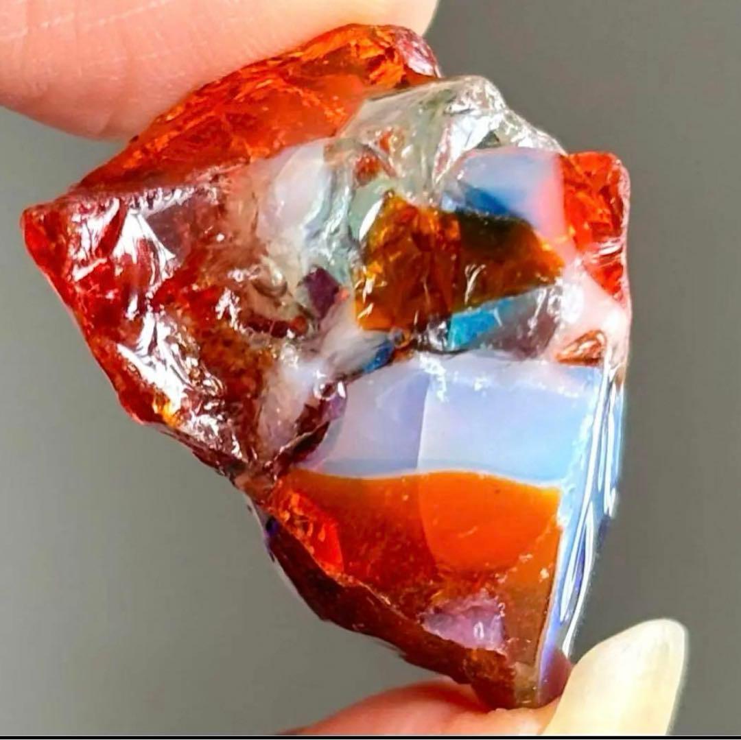 希少　マルチカラー　mix アンダラクリスタル　シエラネバダ産　握り石