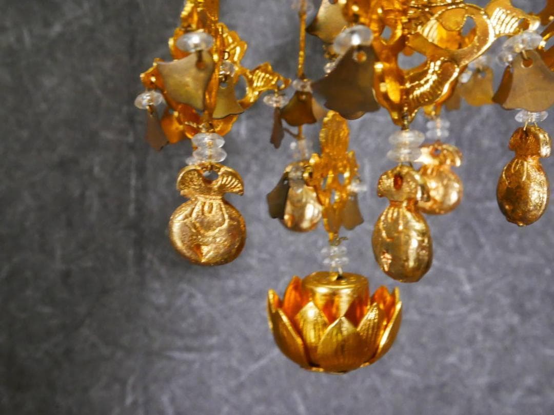 最終値下　展示未使用品　金色瓔珞　白玉付　高さ22㎝　4713