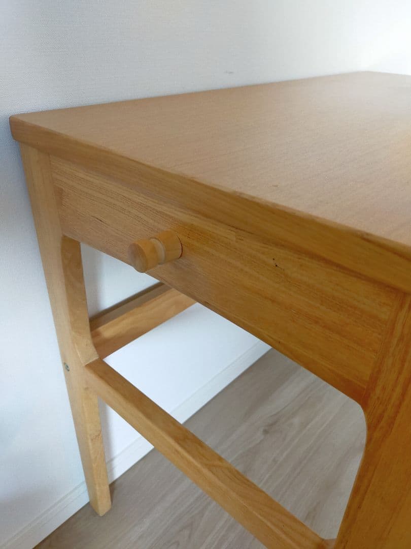 タモ材の木製デスク 学習机 パソコン