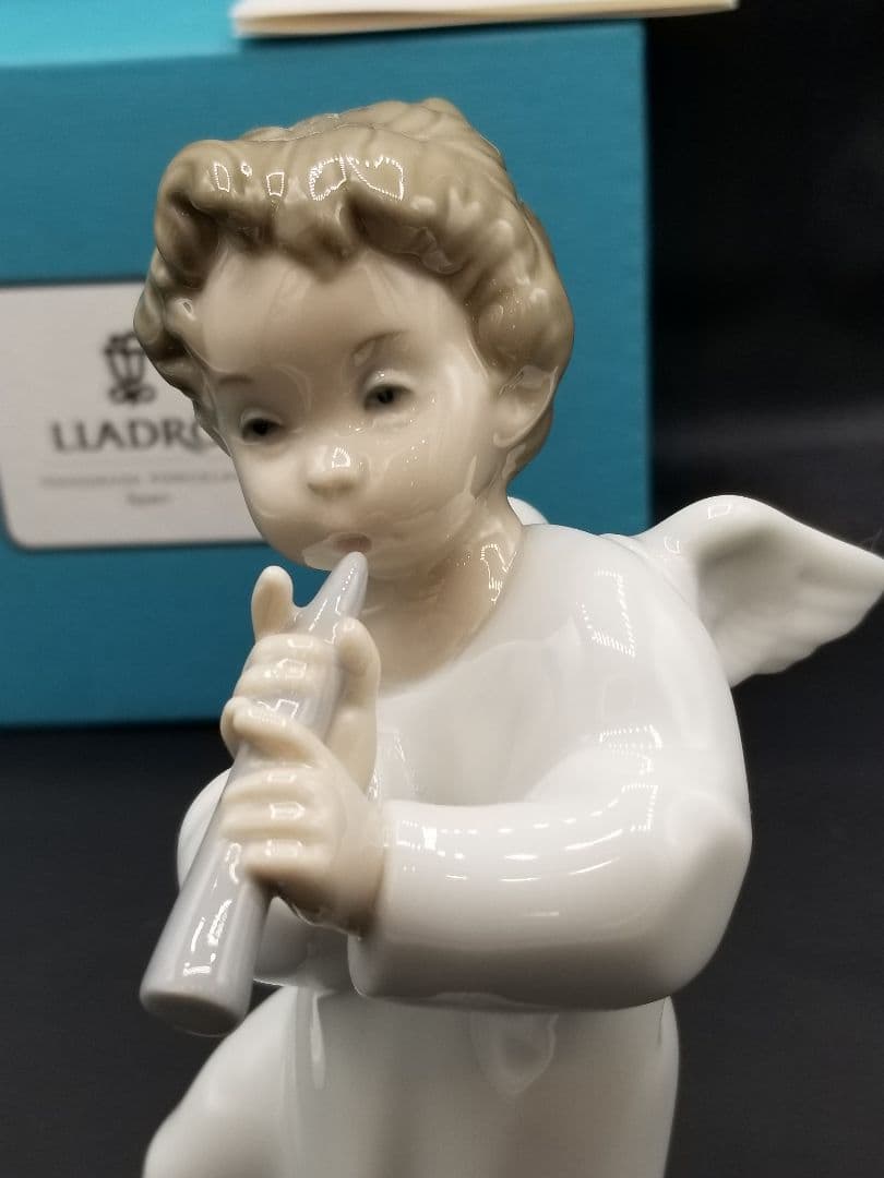 リヤドロ　天使　置物