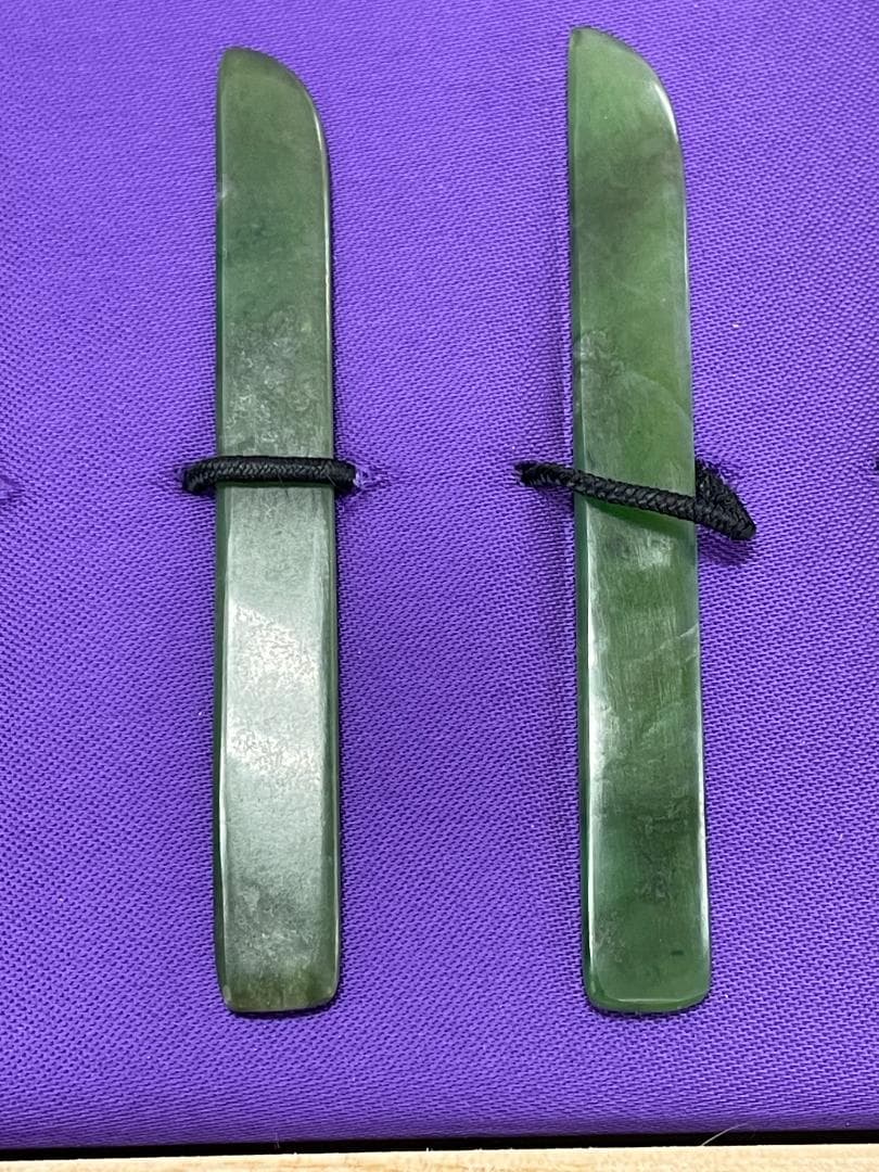 【未使用】翡翠　菓子切　５本セット　桐箱付き