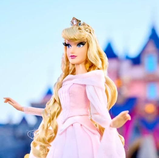 完売商品【日本未発売】オーロラ姫 眠れる森の美女 70周年記念 - メルカリ