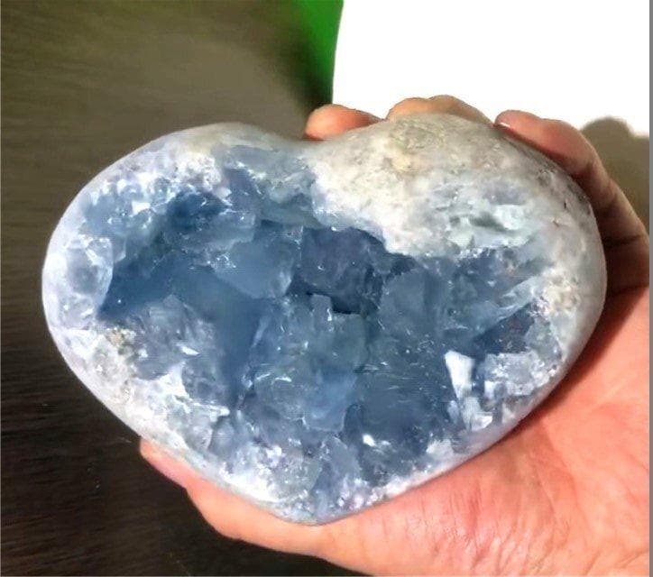 天然アクアマリン原石B0110/DZR/161A