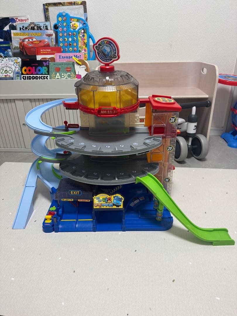 タヨ TAYO コントロールパーキングタワー 韓国 玩具 - メルカリ