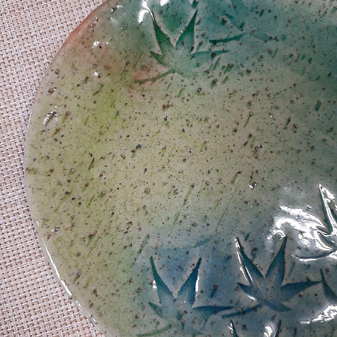 青と緑の幾何学模様の陶器皿 - メルカリ