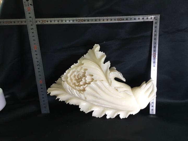 翡翠白菜彫刻置物