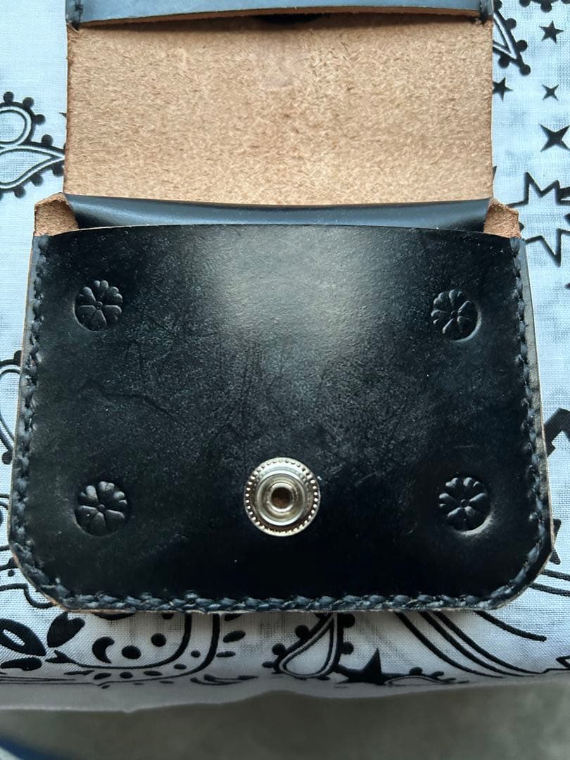 クロス　ブライドルレザー　ラッキージョン　ウルフズヘッド　HTC レッドムーン