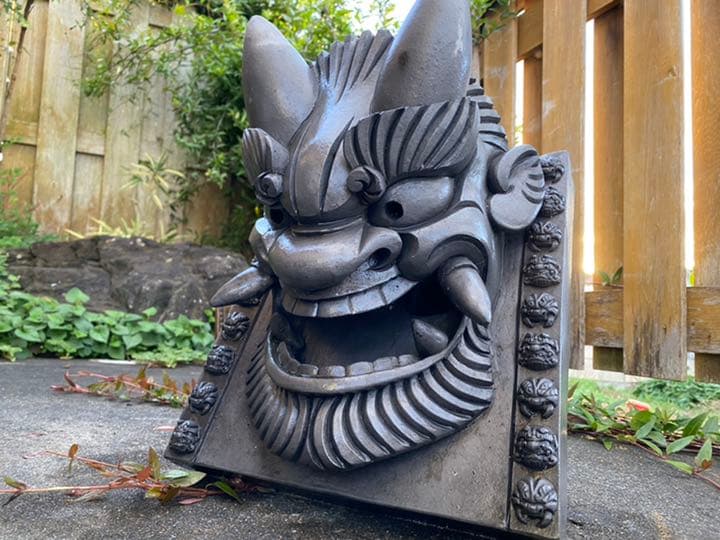 大幅値下げ！鬼板師が制作した手作りの鬼瓦です。