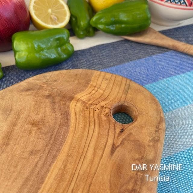 オリーブの木　カッティングボード　穴あきフリー　1点を見つめて　約43.5cm