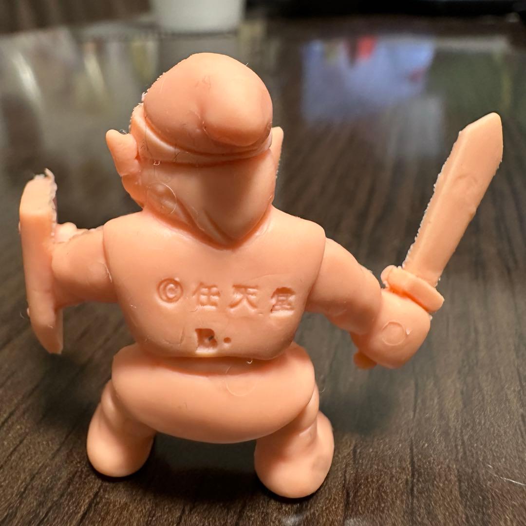 ゼルダの伝説 リンク 消しゴム 肌色 - メルカリ