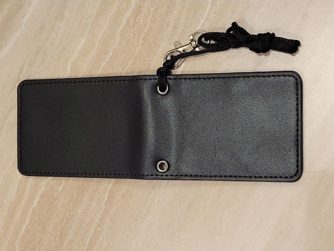 早めに【値下げ不可】警察　手帳　撮影用　レプリカ　紐付き