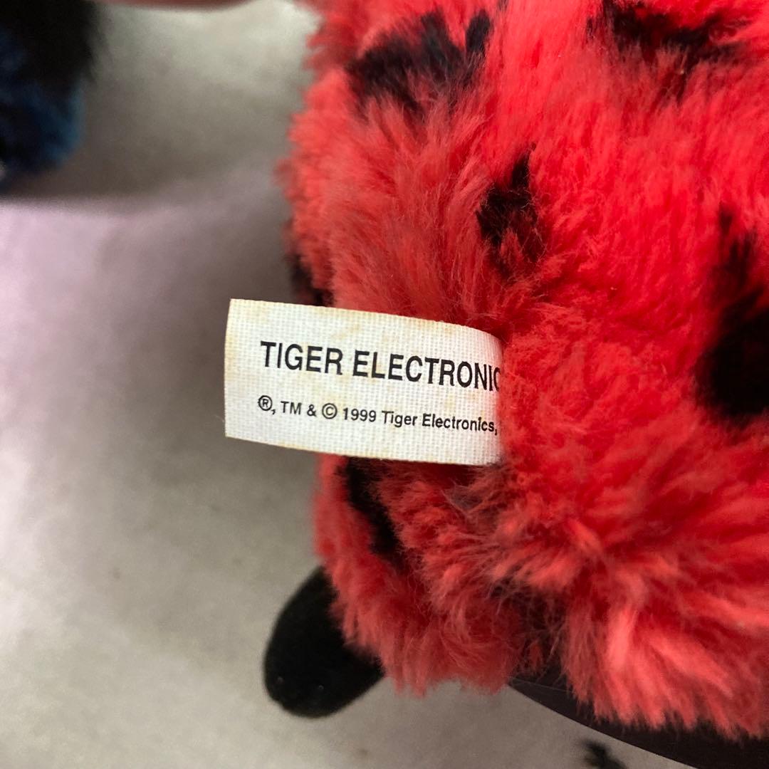 TOMY トミー 初代ファービー 1999年 ブルー×ブラック レッド×ブラック