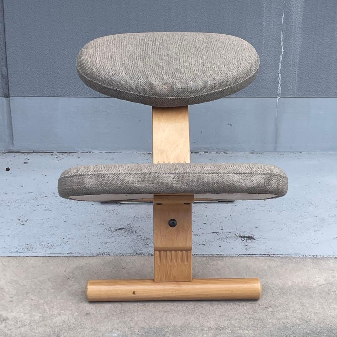 【人間工学】Rybo社（現バランスラボ）バランスイージー｜バランスチェア