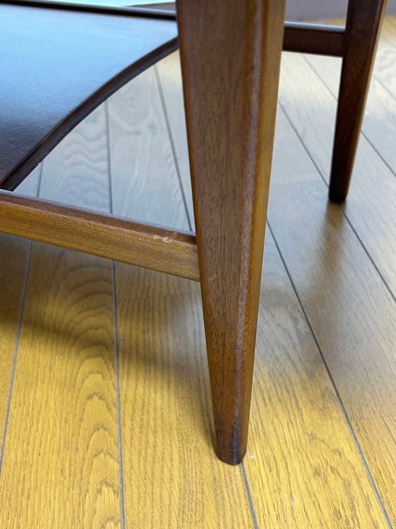 イギリス　FYNE LADYE （ファイン レディ）　センターテーブル