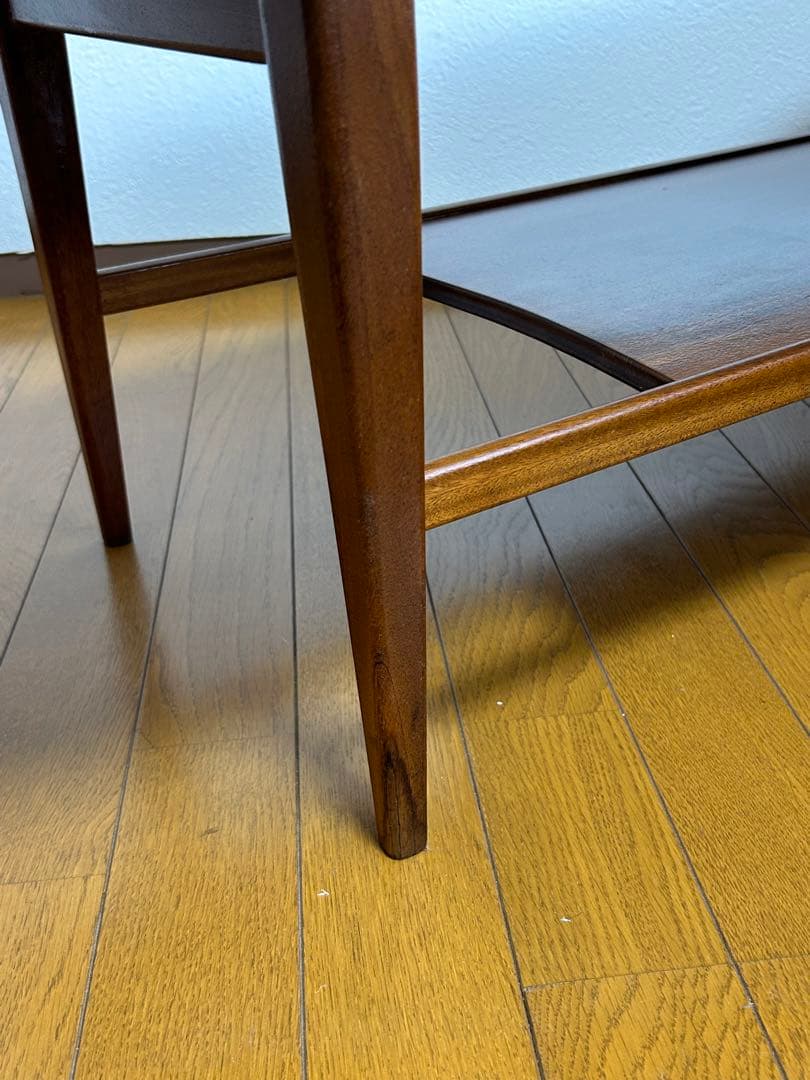 イギリス　FYNE LADYE （ファイン レディ）　センターテーブル