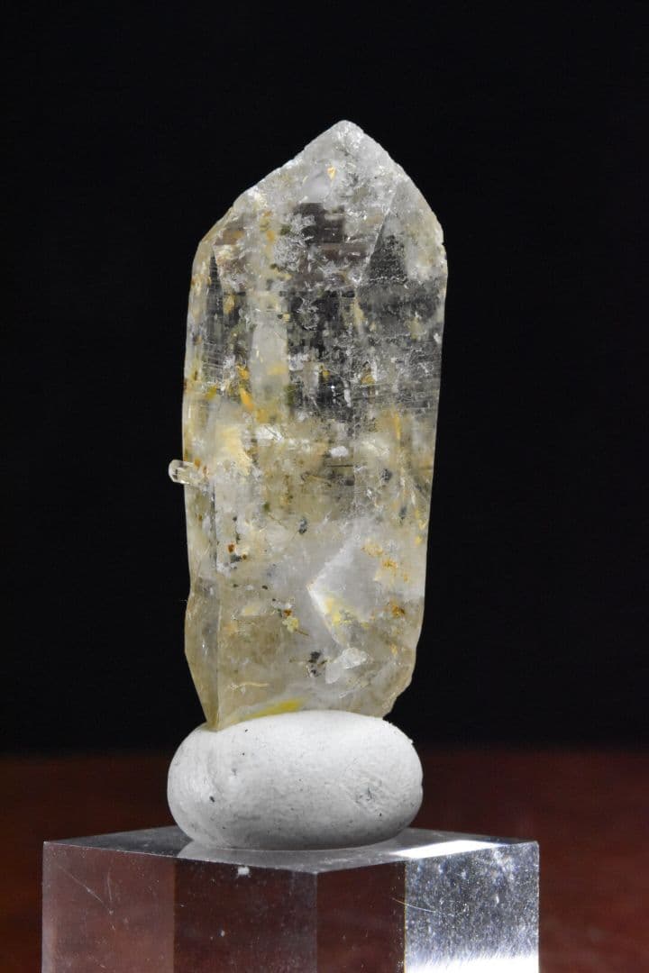 山梨県 黒平産 針入り水晶