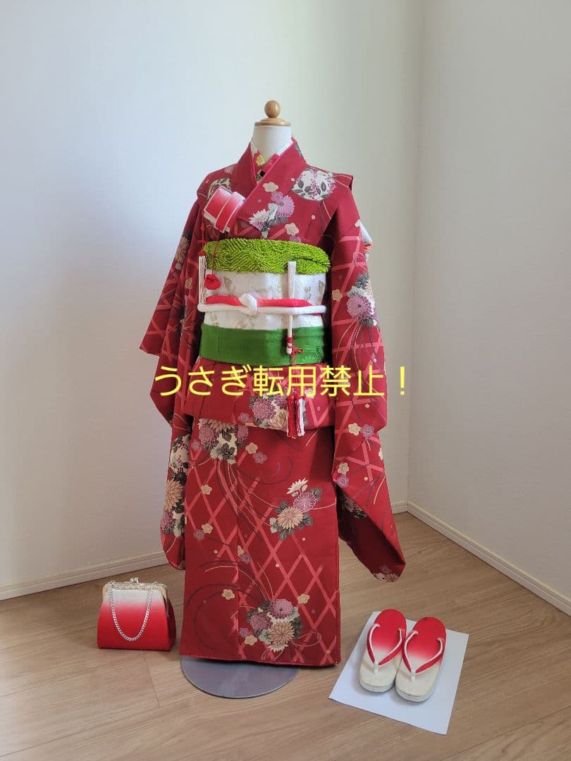 《 レトロ感ある落ち着いた色柄！》七五三　7歳 大正ロマン風 赤い着物フルセット