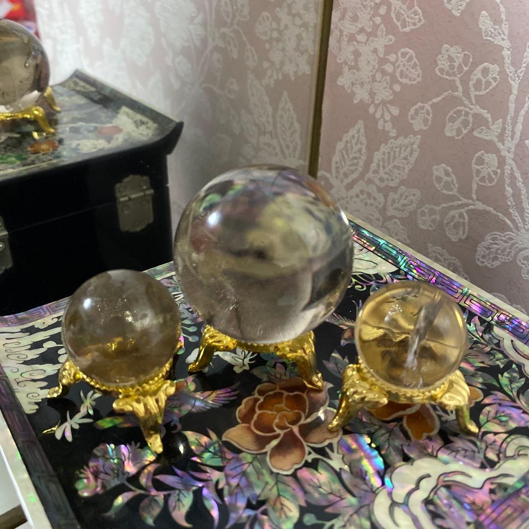 ✨✨レインボースモーキークォーツ丸玉3点セット✨✨台座付き