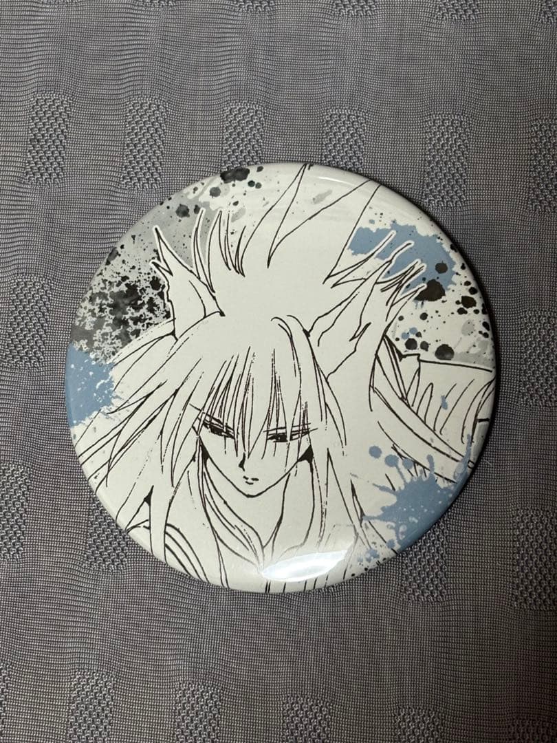 冨樫義博展 幽遊白書 コレクション缶バッジ 蔵馬 - メルカリ