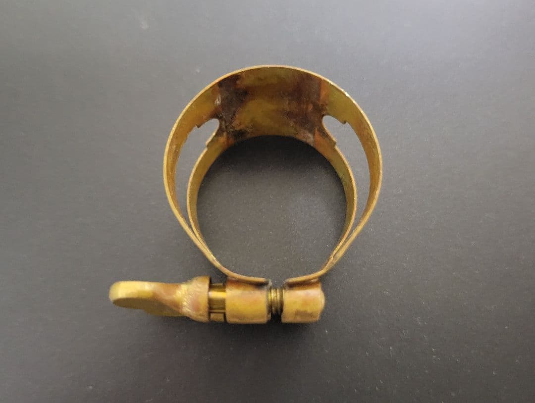 ビンテージ アルトサックス用リガチャー Martin・Connタイプ - メルカリ