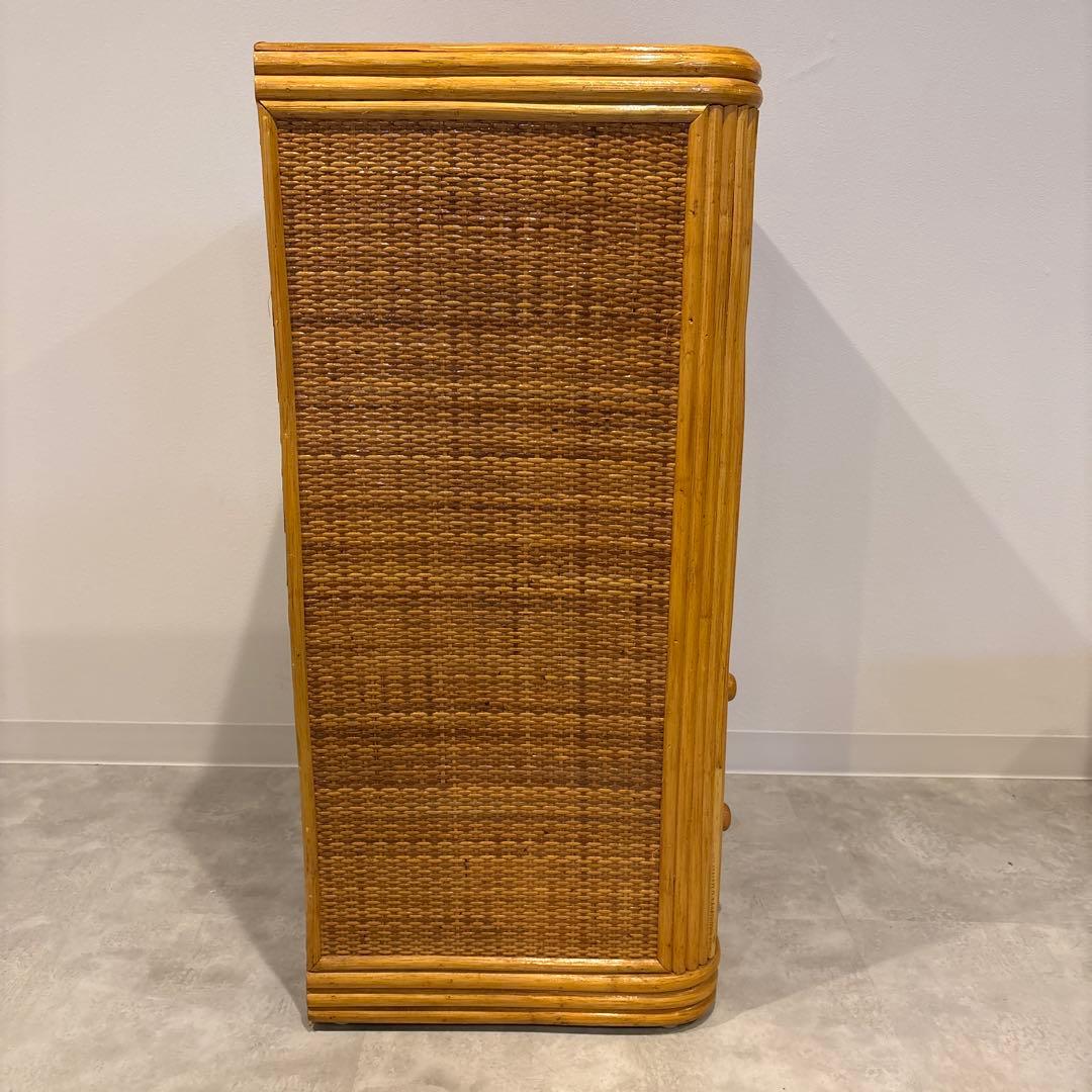 ラタン　ガラス扉付き　チェスト　ラック　収納棚