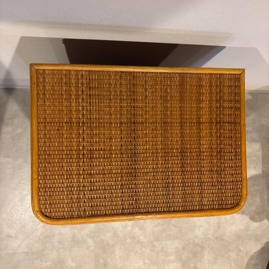 ラタン　ガラス扉付き　チェスト　ラック　収納棚