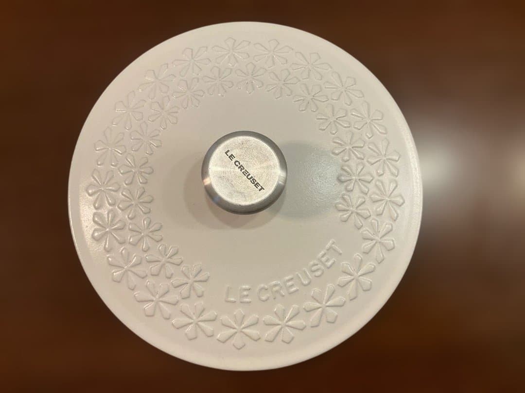 ル・クルーゼ　フラワーレリーフ　ソーシエ　片手鍋