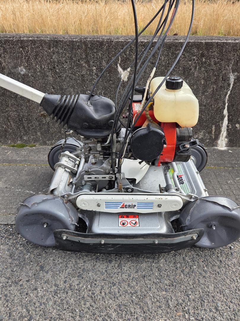 スパイダーモア SP850 自走式草刈機　斜面刈機　エンジン始動確認