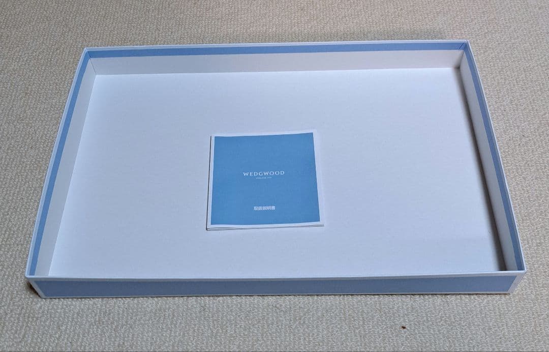 ウェッジウッド インタグリオマグカップ プラチナダイヤディッシュペアセット