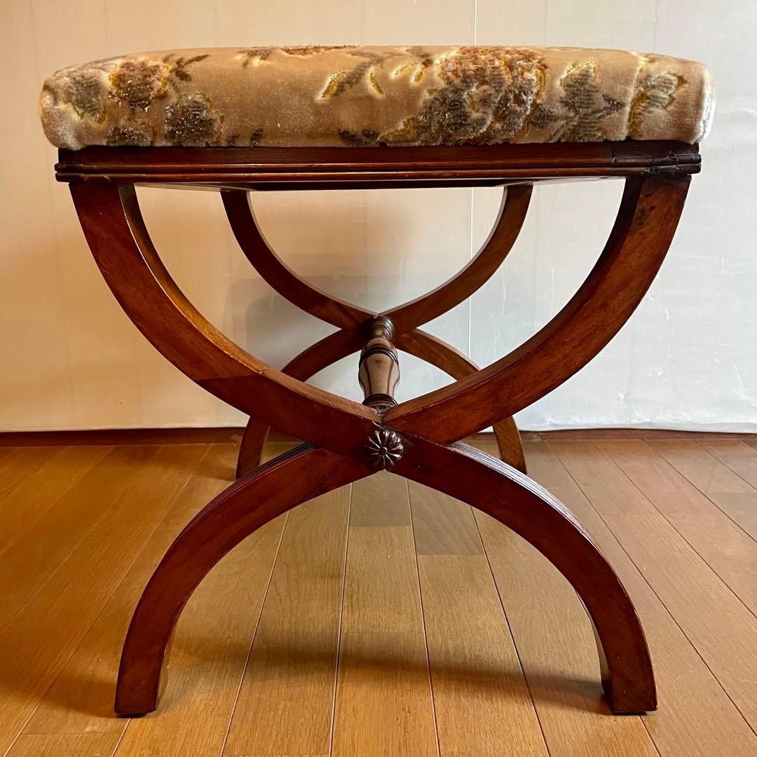 クラシカル 金華山張りスツール