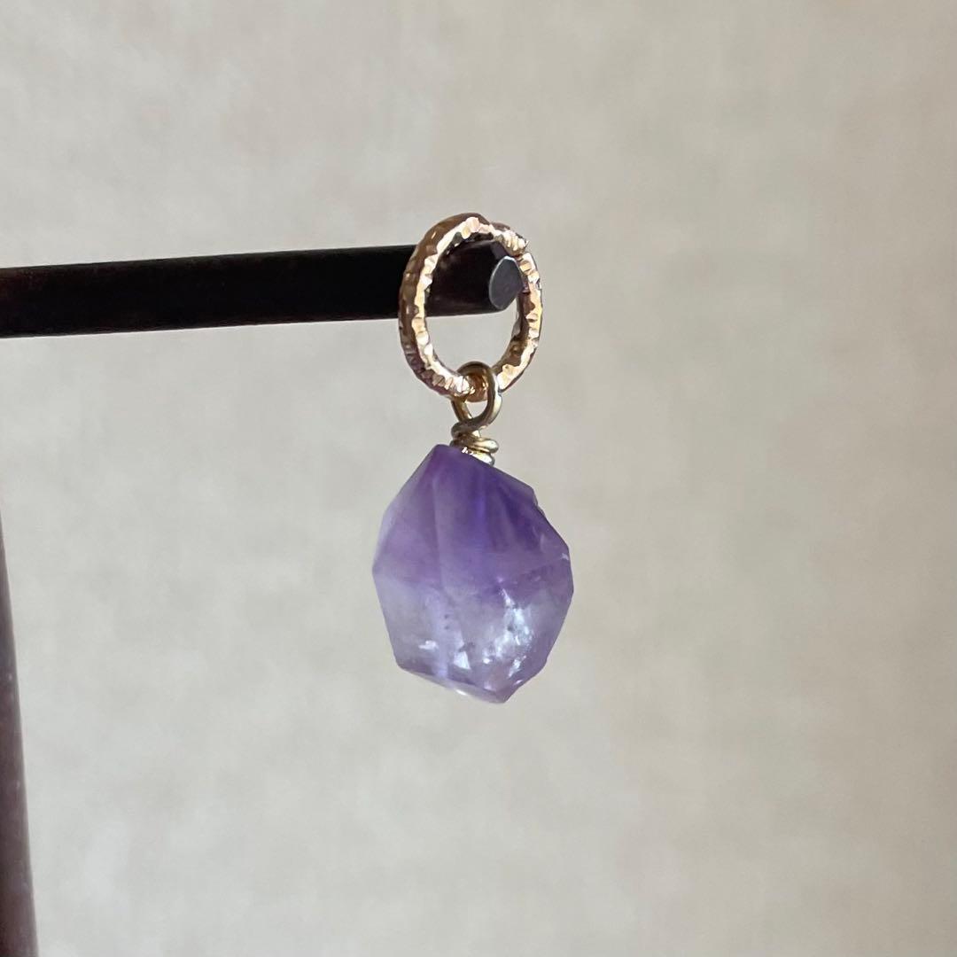 810 天然石　ラベンダーアメジスト　原石　ネックレス　チャーム