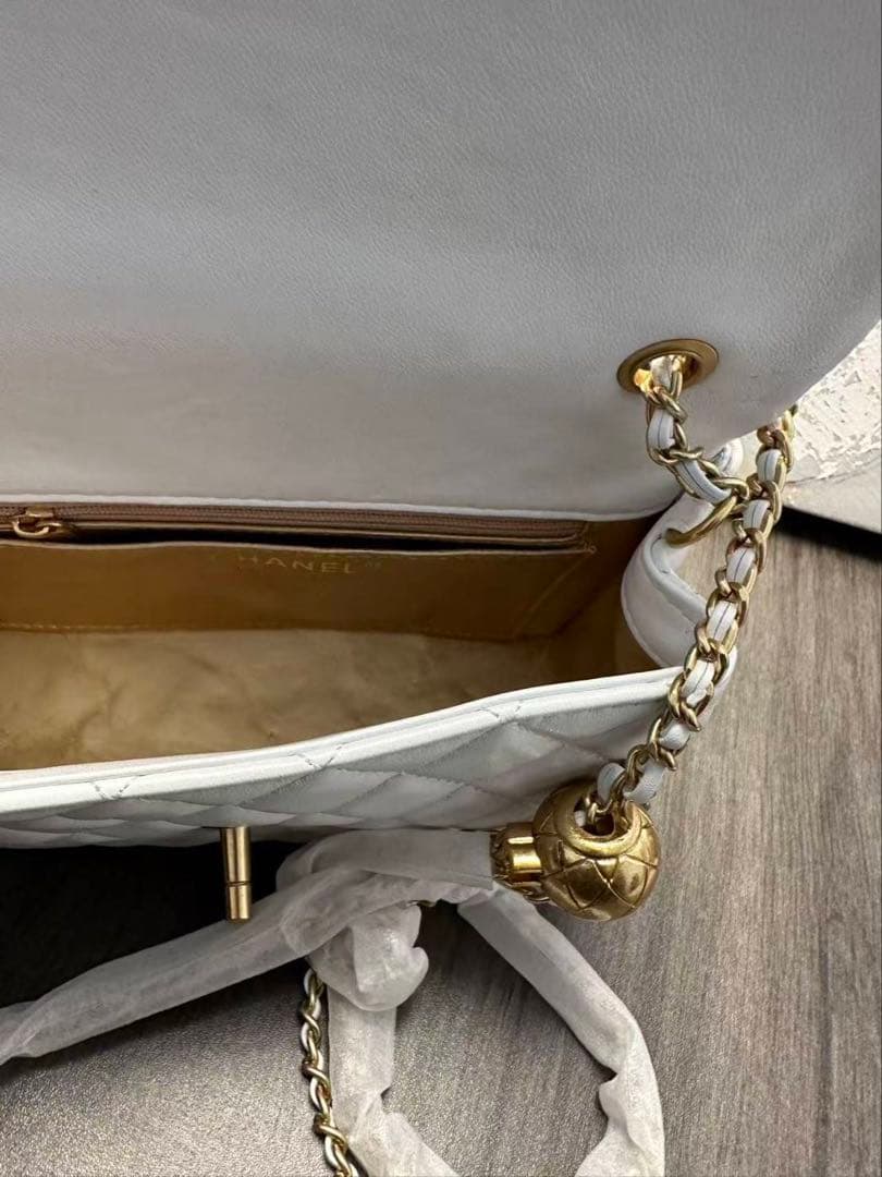 ショルダー バッグ　バックチェーンウォレット　白　ノベルティ　チェーンバック